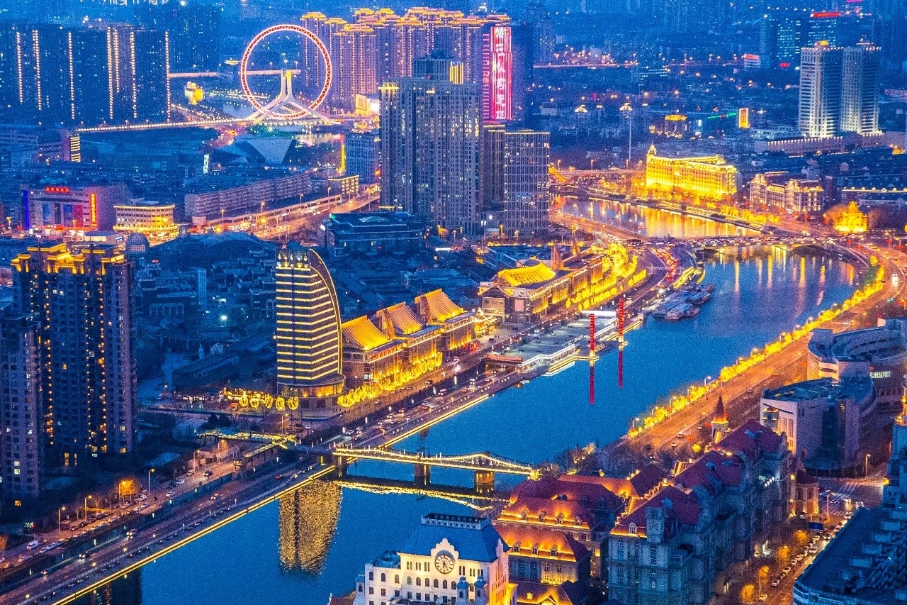 天津，梦想之城，自信光芒在变革中闪耀